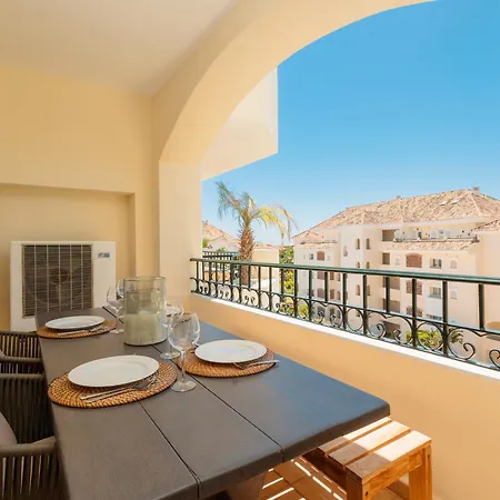Apartment With Direct Beach Access, In Hacienda Playa, Elviria